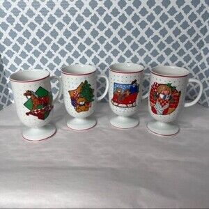 VINTAGE Christmas Theme Print Design 4 pcs Mug Set.